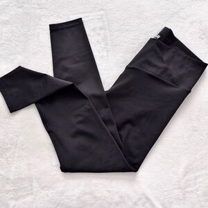 H&M High Waisted Matte Luxe Crossover Black Leggings--EUC--M